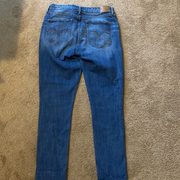 Levi’s high rise skinny jeans - Picture 2 of 5